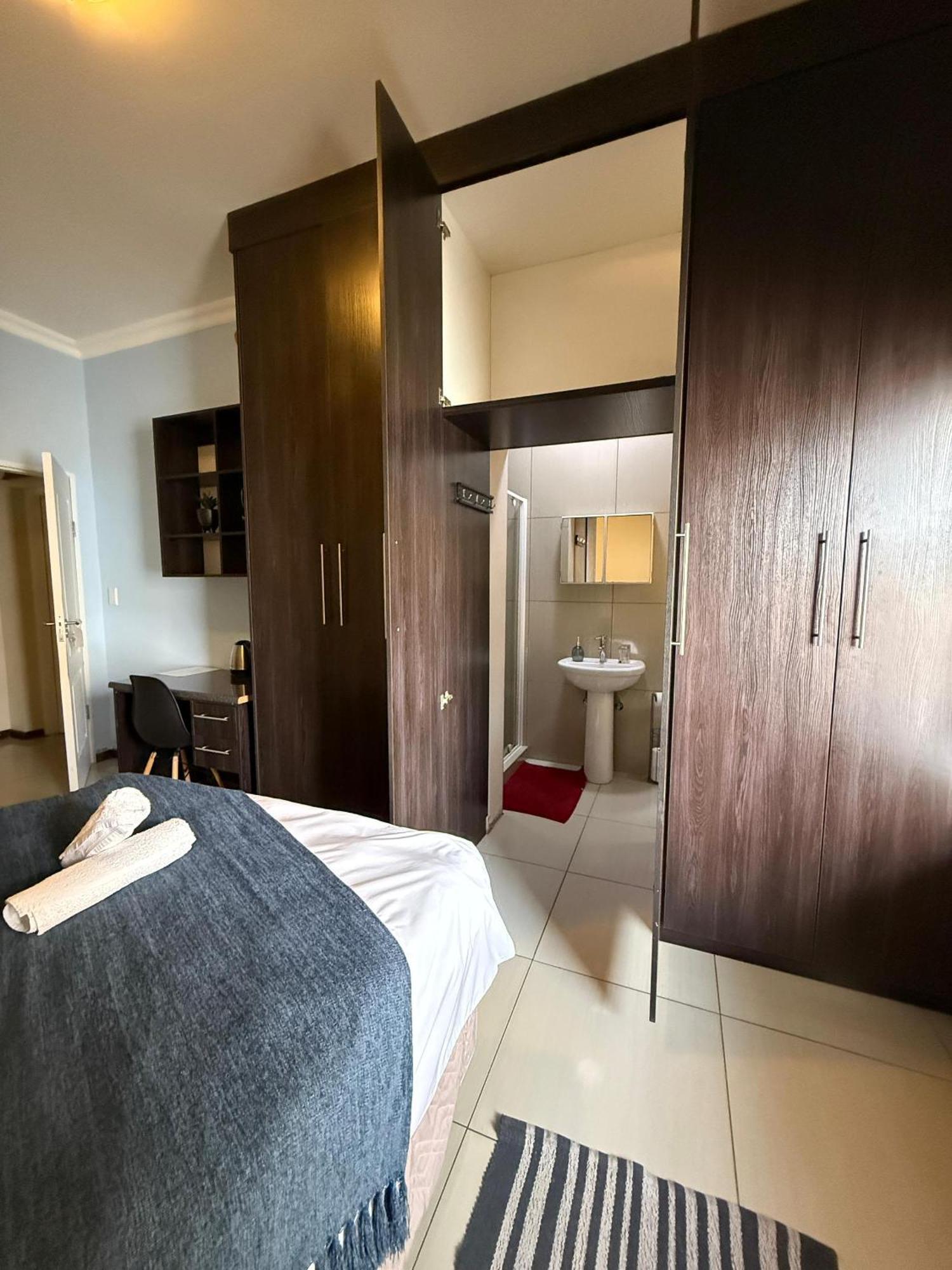 Cora'S Boutique Bed & Breakfast Свакопмунд Экстерьер фото