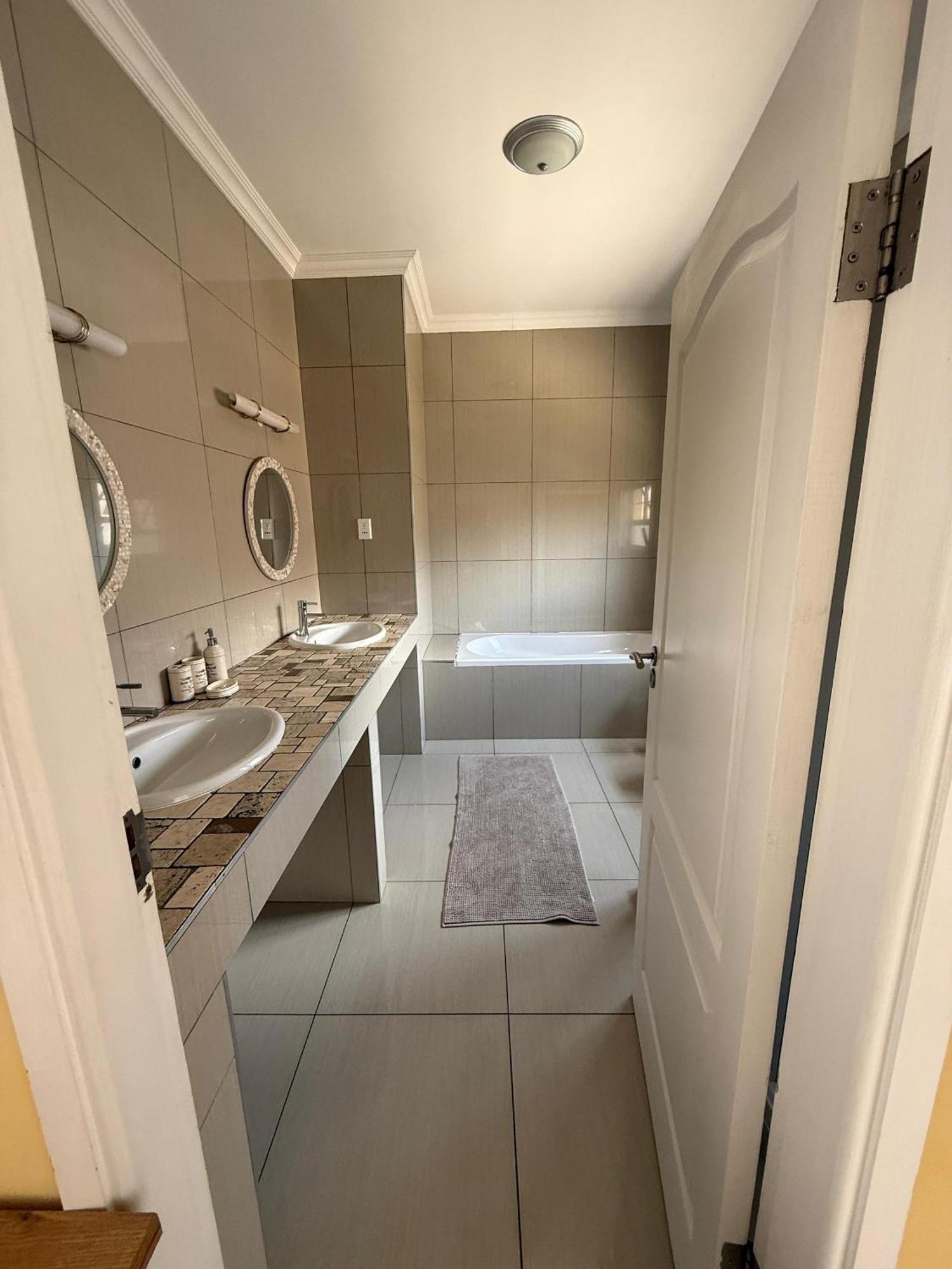 Cora'S Boutique Bed & Breakfast Свакопмунд Экстерьер фото